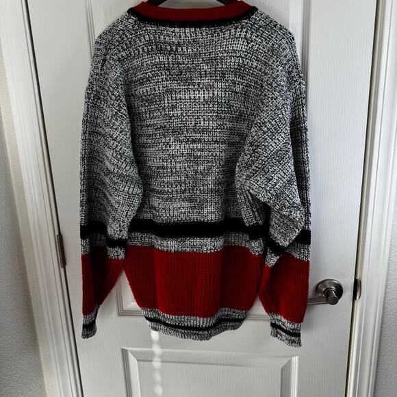 VTG Saturdays Retro 80’s 90’s V-Neck  Knit Sweater Red Black White Men’s Large - Picture 3 of 13